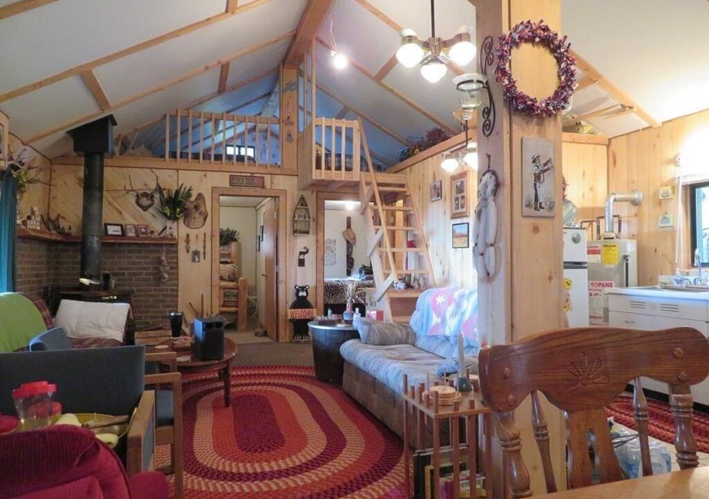 Photo of Bathroom in Shell