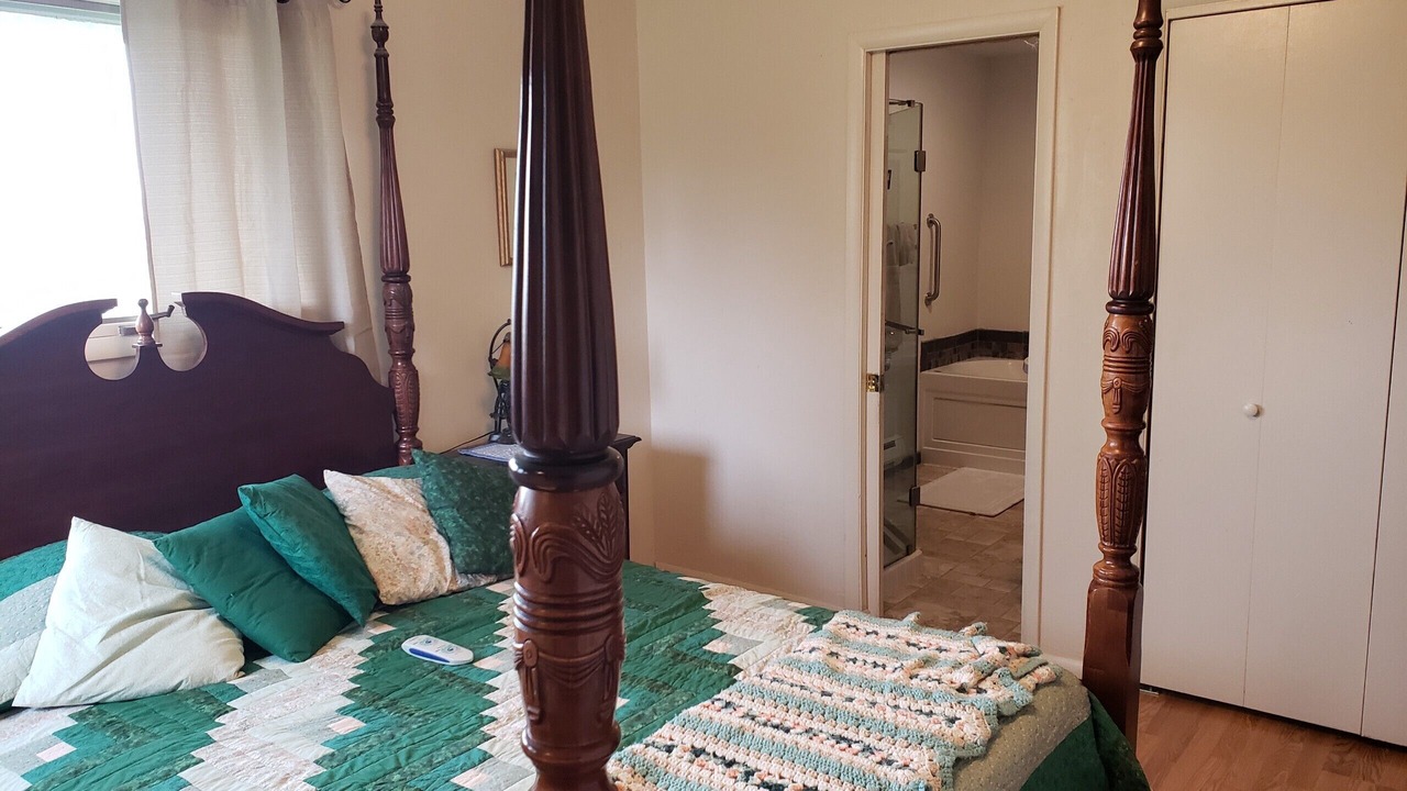 Photo of Bedroom in Twin Bridges