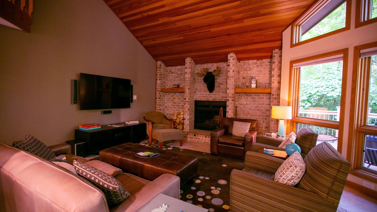 Photo of Livingroom in Oakland Hills at Geist