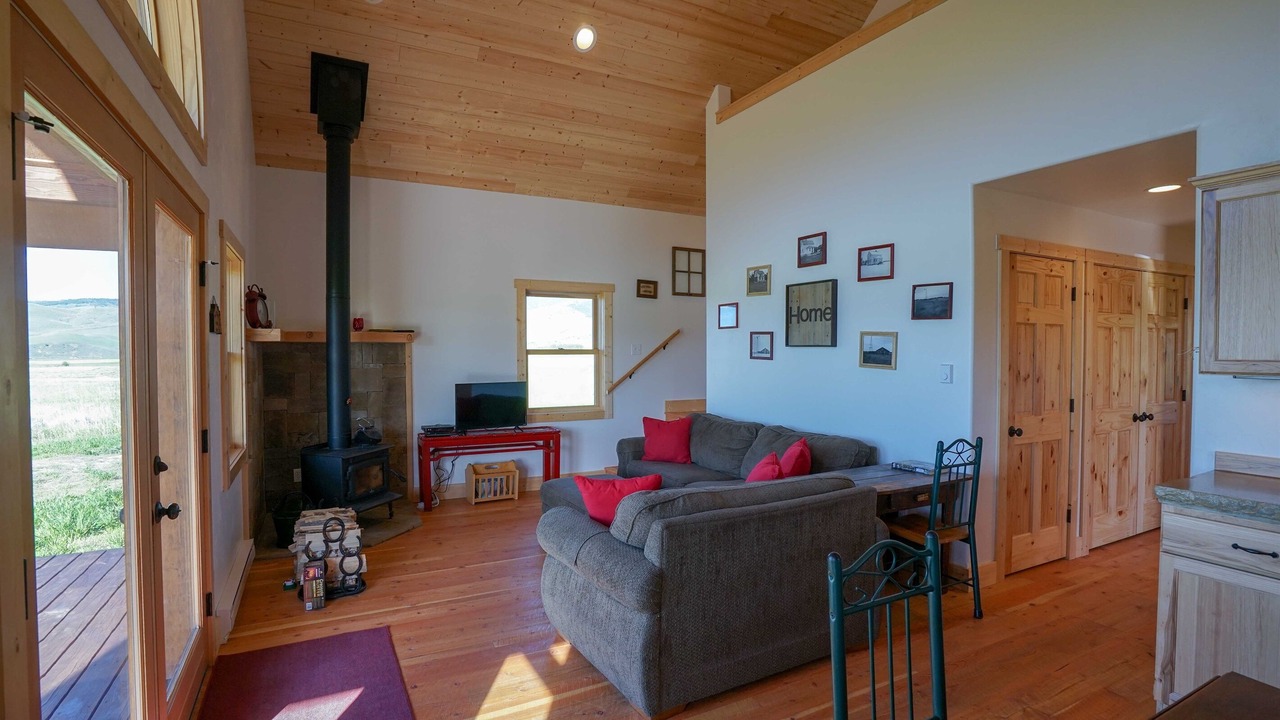 Photo of Livingroom in McAllister