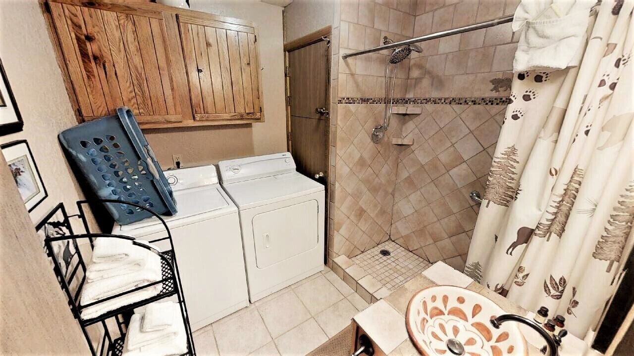 Photo of Bathroom in Red River