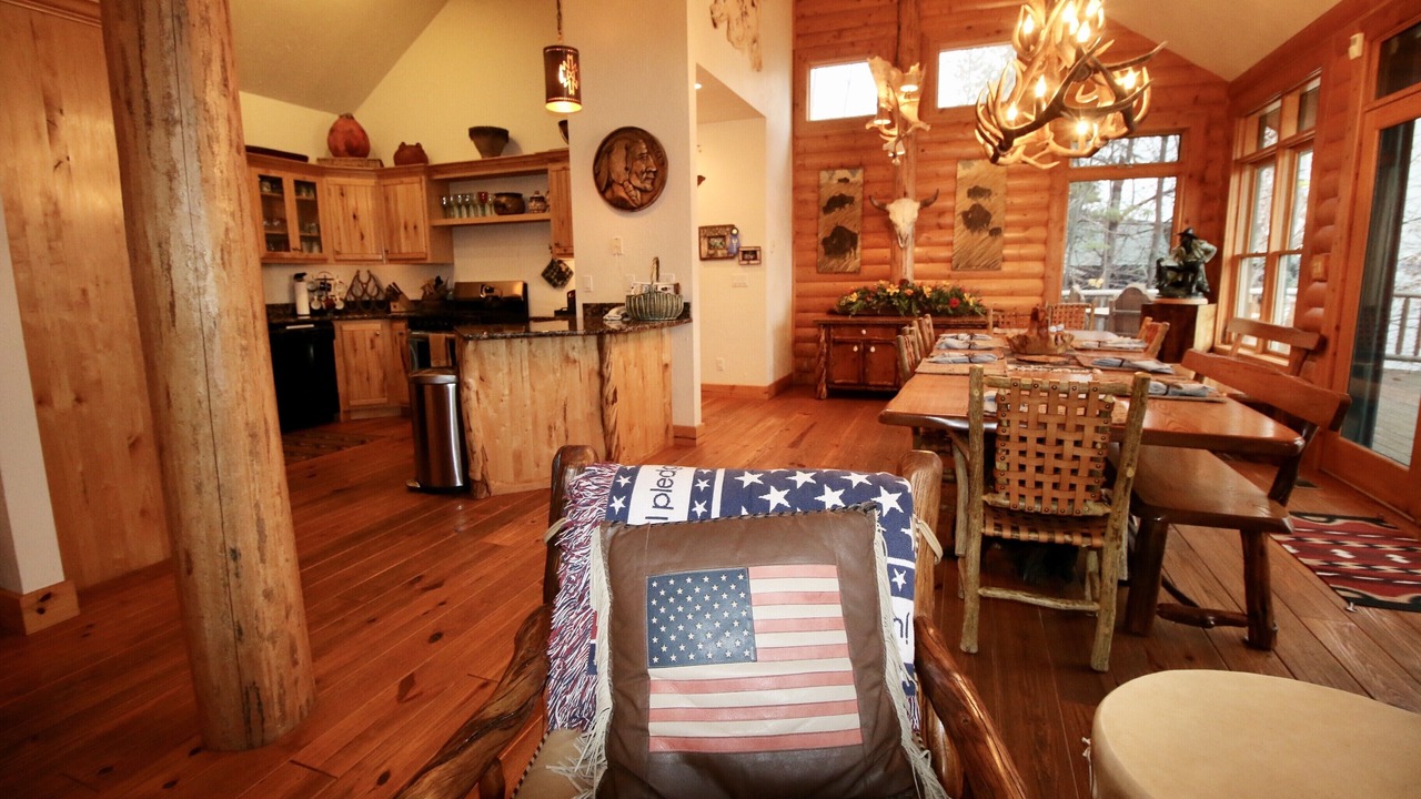 Photo of Livingroom in Woods Bay