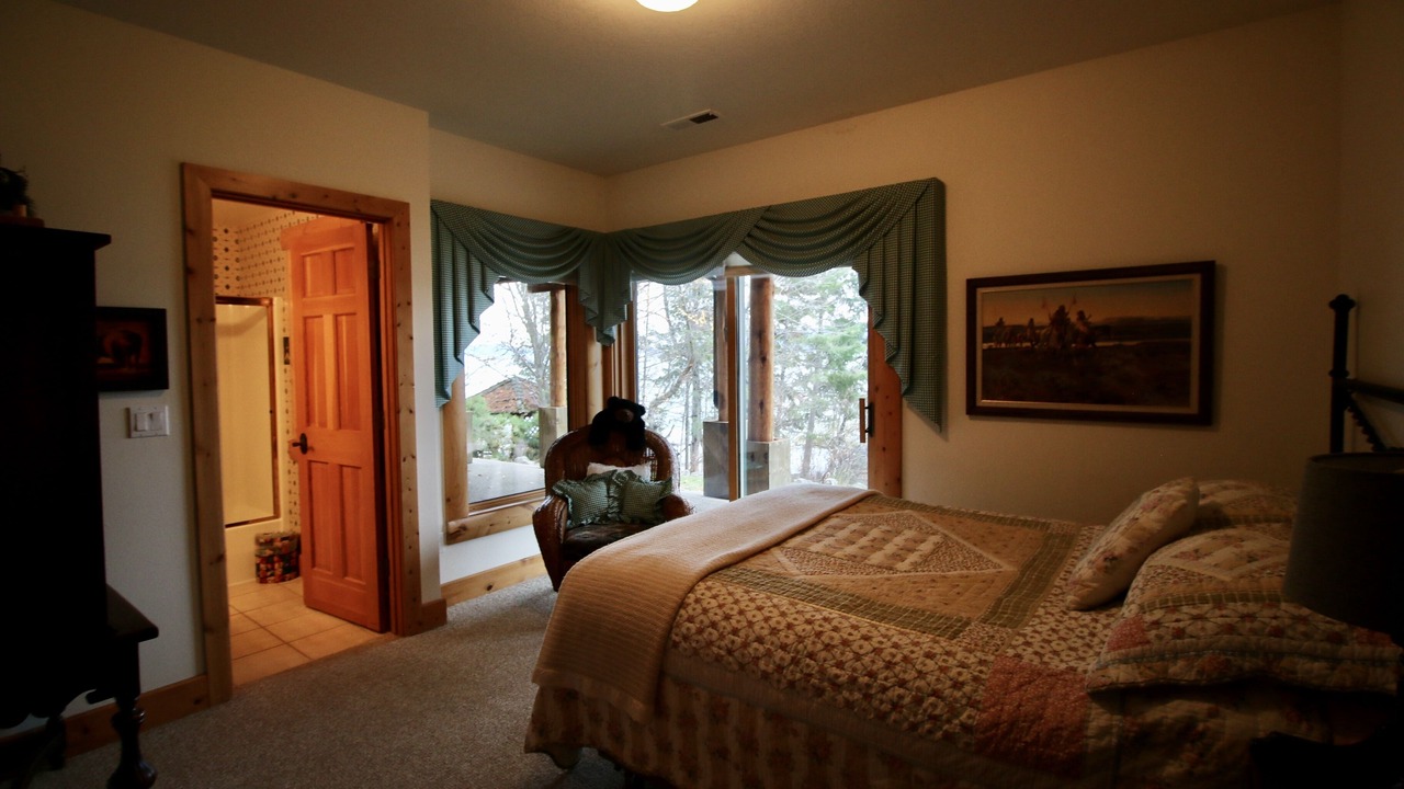Photo of Bedroom in Woods Bay