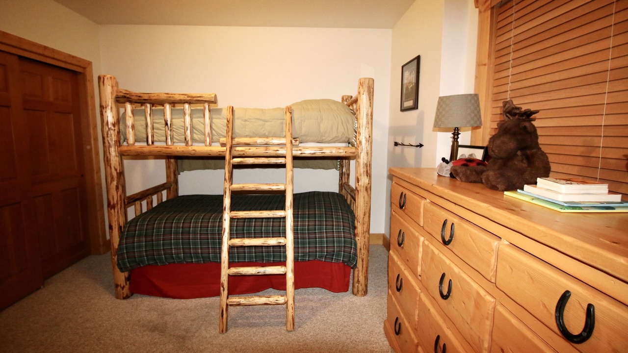 Photo of Bedroom in Woods Bay