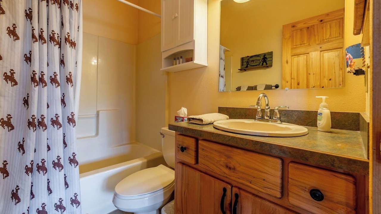 Photo of Bathroom in Clark