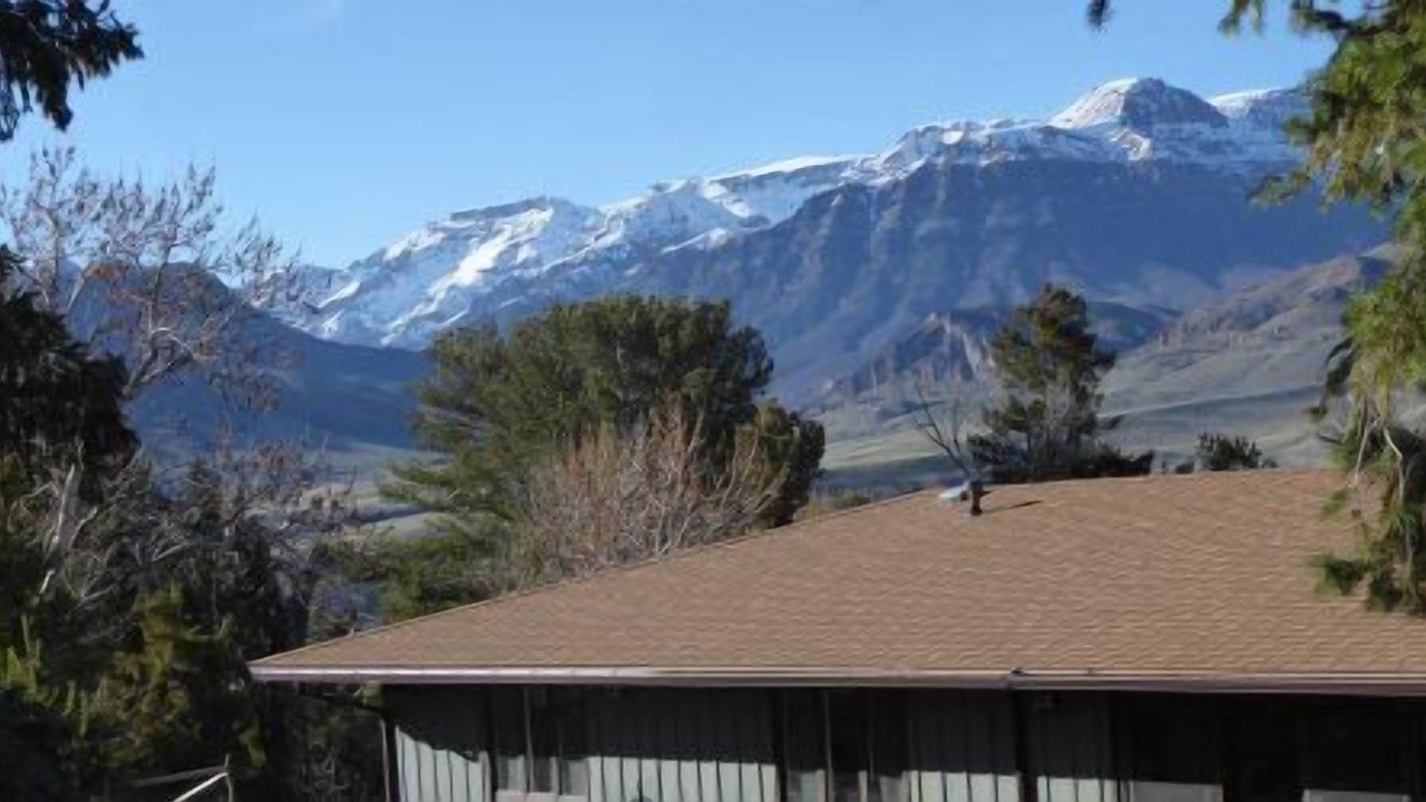 Photo of Others in Wapiti