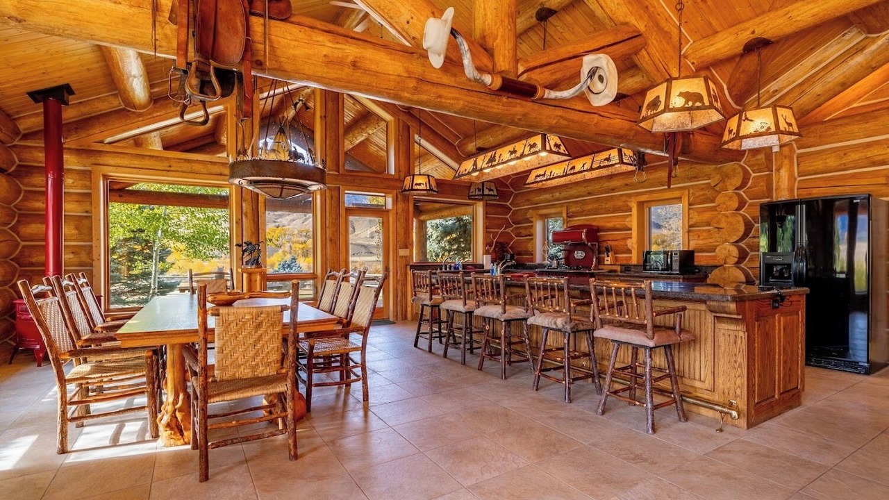 Photo of Others in Wapiti