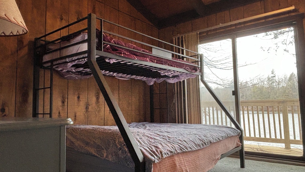 Photo of Bedroom in Wallenpaupauk Lake Estates