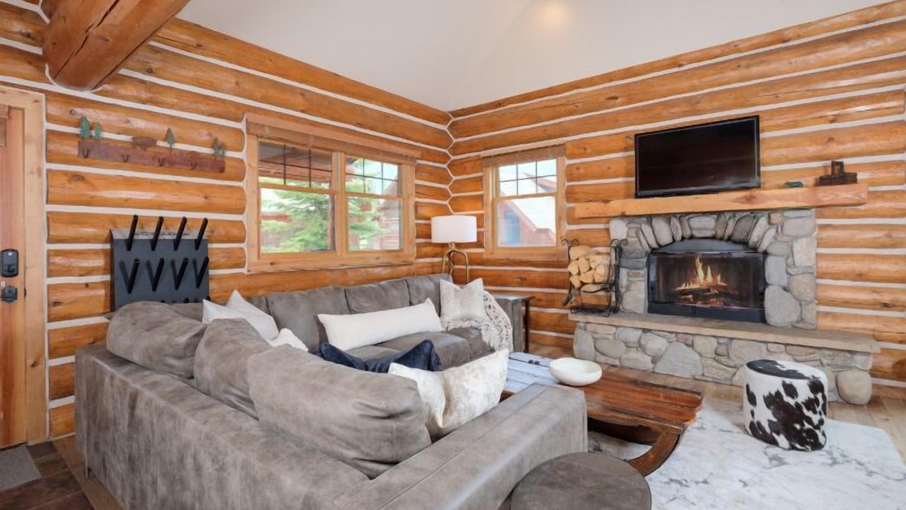 Photo of Bedroom in Powder Ridge