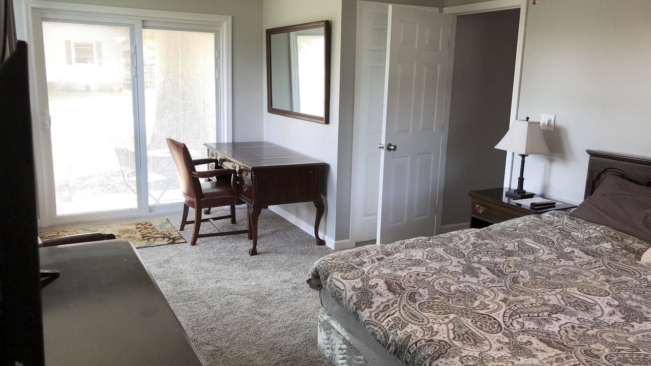 Photo of Bedroom in Avon Lake