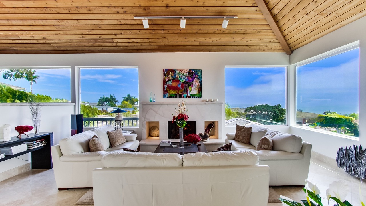 Photo of Bedroom in La Jolla Mesa