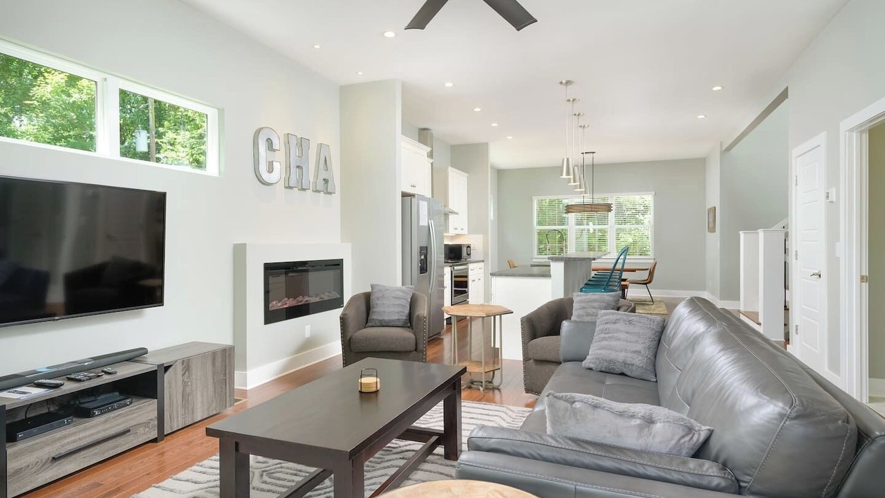 Photo of Livingroom in North Chattanooga
