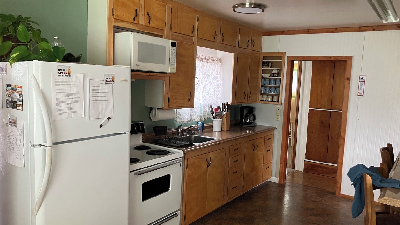 Photo of Kitchen in Deer Lodge