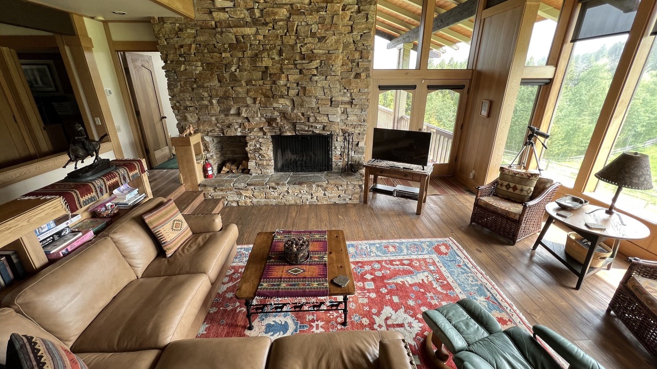 Photo of Livingroom in Cameron