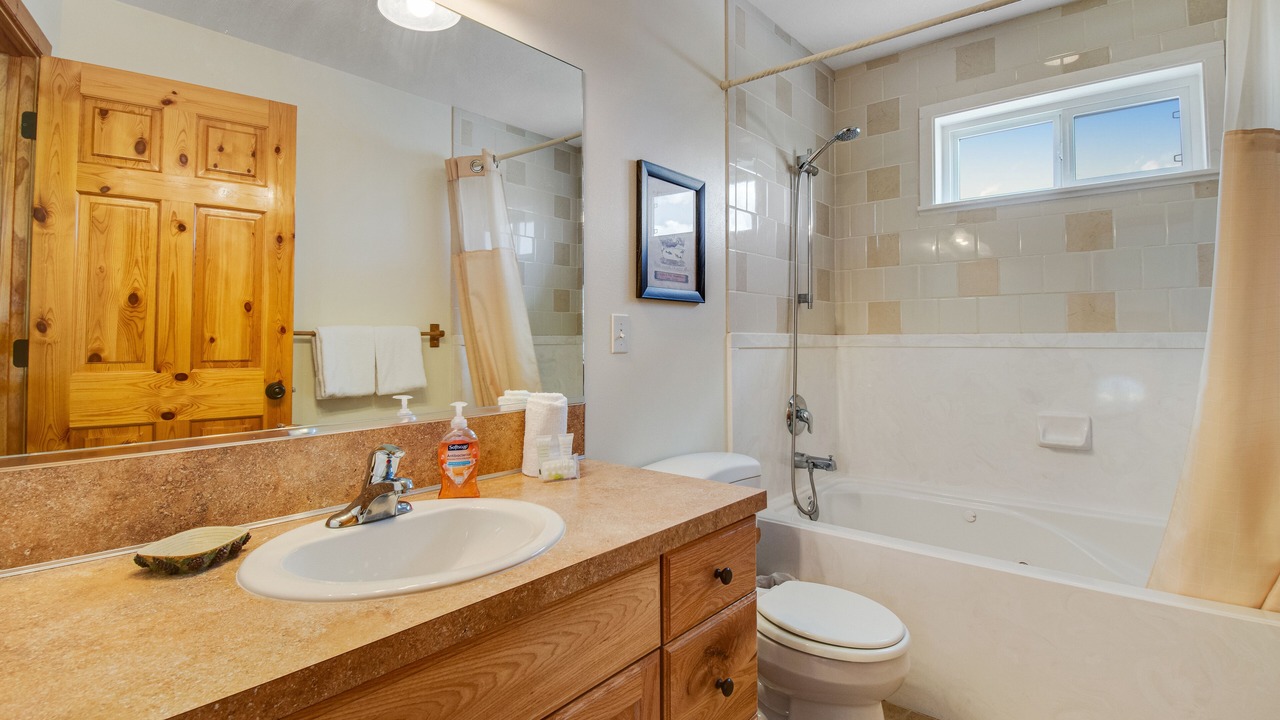 Photo of Bathroom in Sweetwater