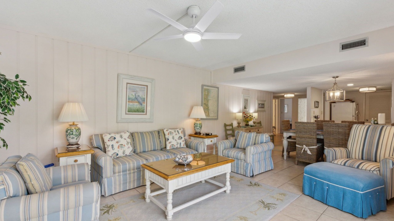 Photo of Livingroom in Fernandina Beach