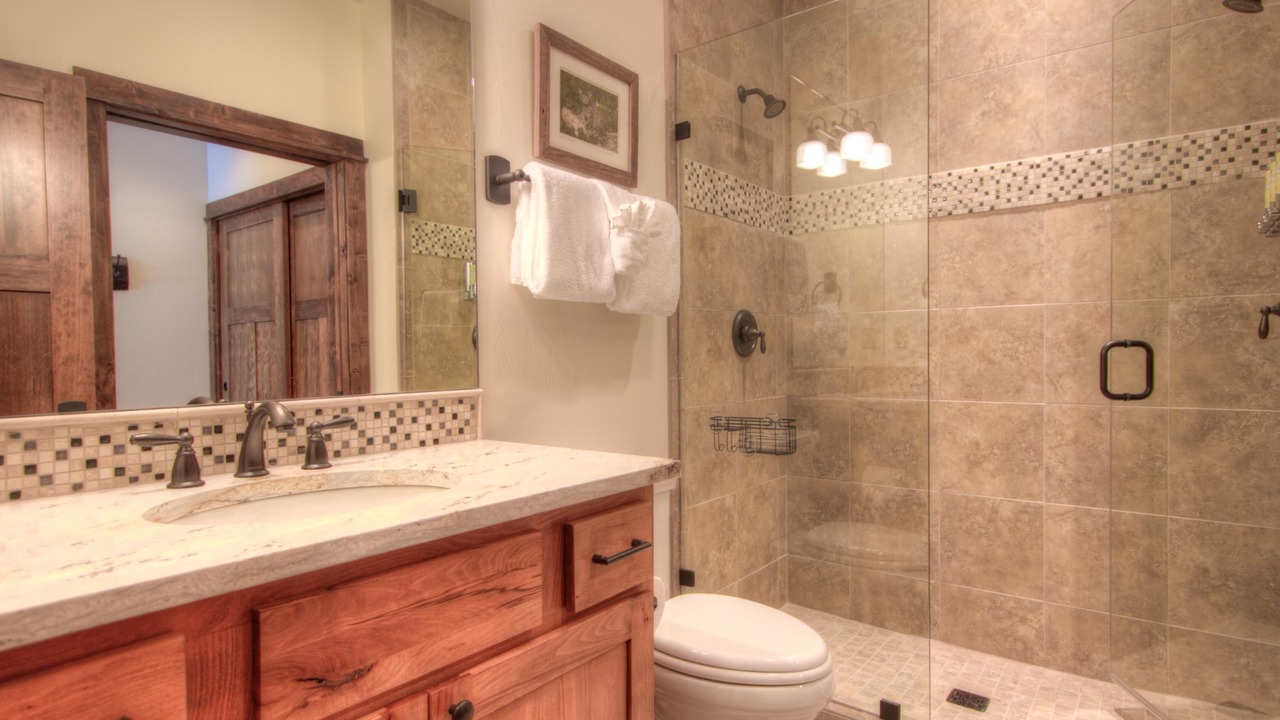 Photo of Bathroom in Powder Ridge