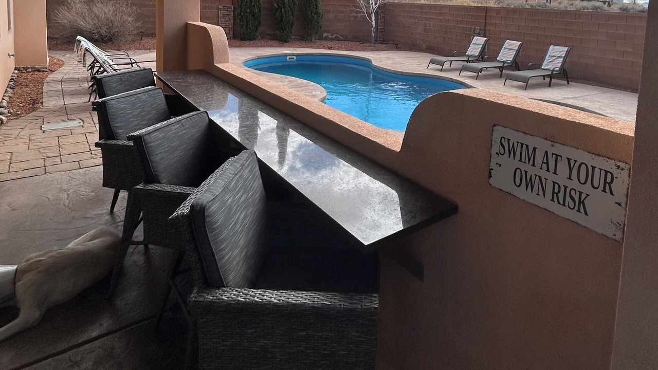 Photo of Outdoor in Page