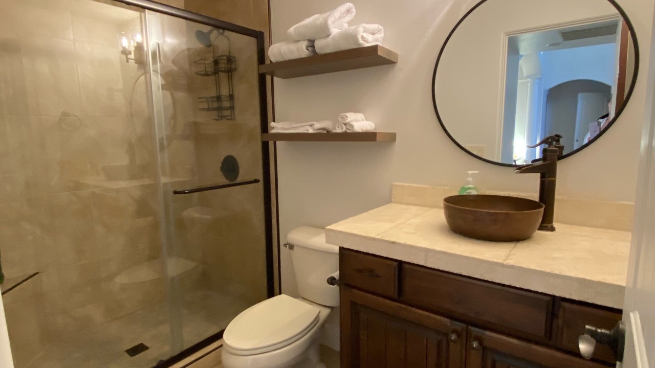 Photo of Bathroom in Page