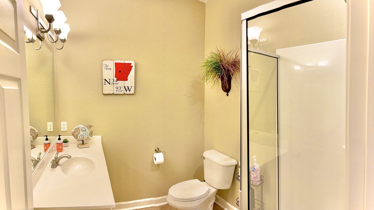 Photo of Bathroom in Lake Hamilton