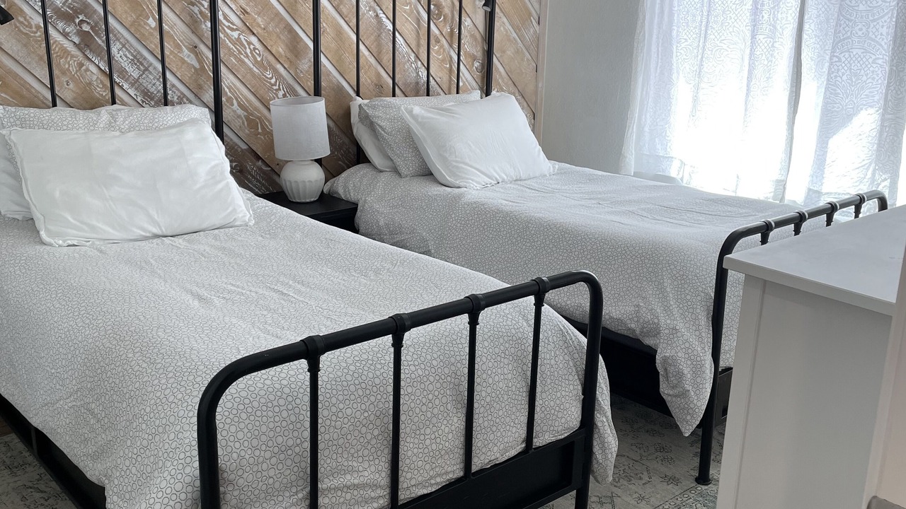 Photo of Bedroom in Elkhorn Village