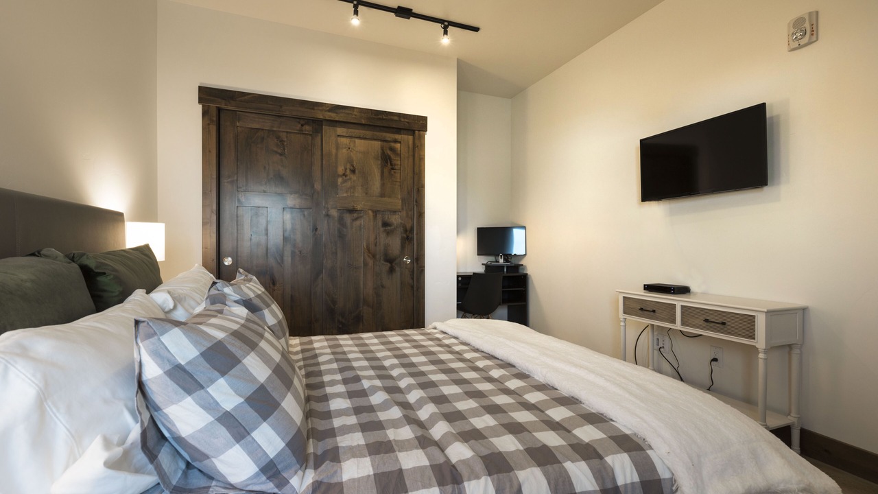 Photo of Bedroom in Columbia Falls