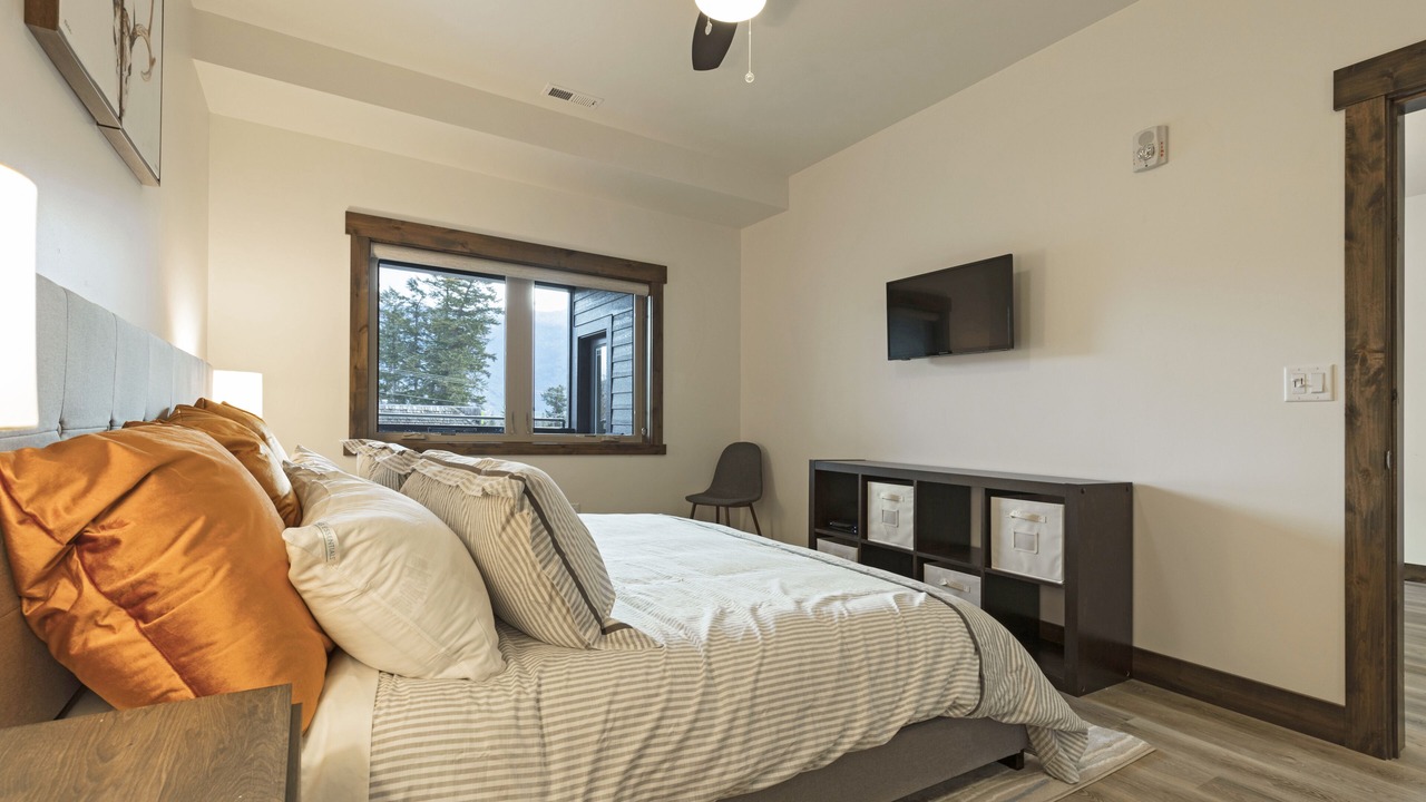 Photo of Bedroom in Columbia Falls