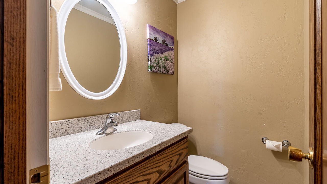 Photo of Bathroom in West Yellowstone