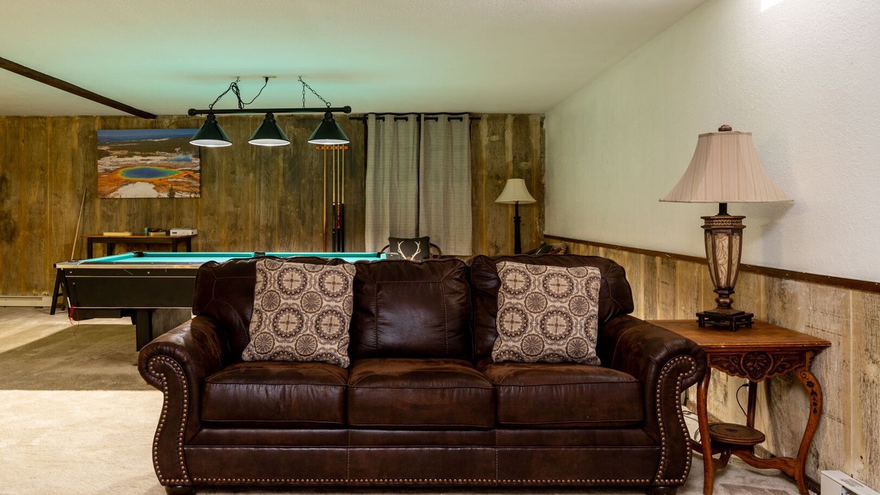 Photo of Bedroom in West Yellowstone