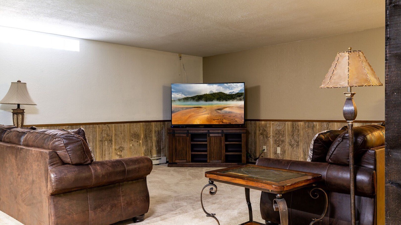 Photo of Bedroom in West Yellowstone