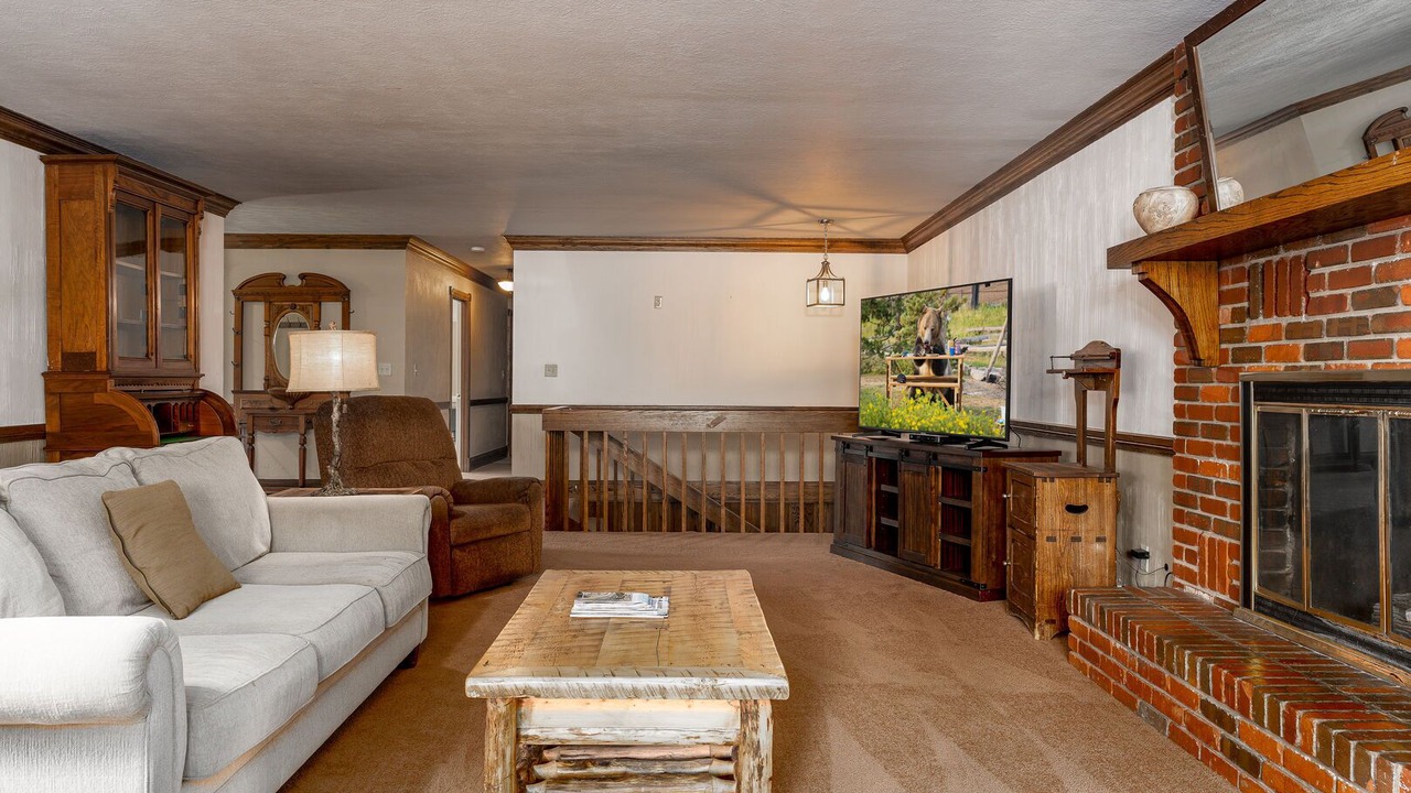 Photo of Bedroom in West Yellowstone
