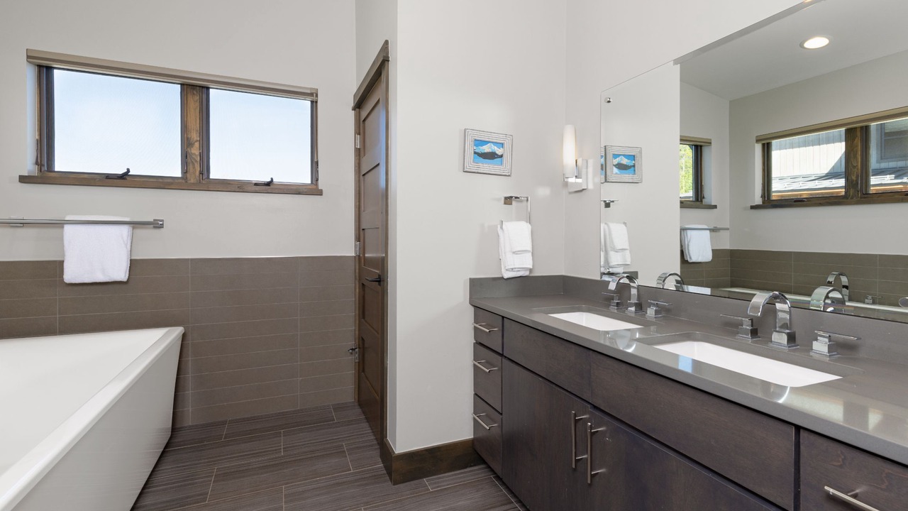Photo of Bathroom in Powder Ridge