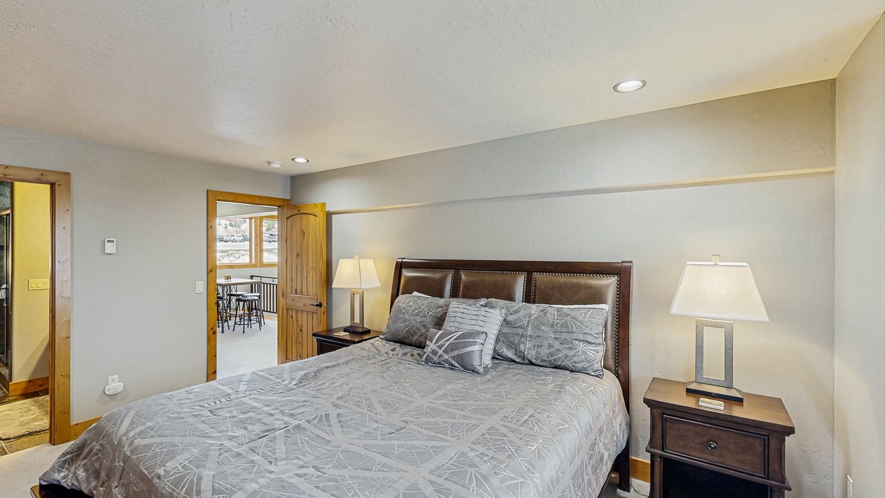 Photo of Bedroom in Sandpoint