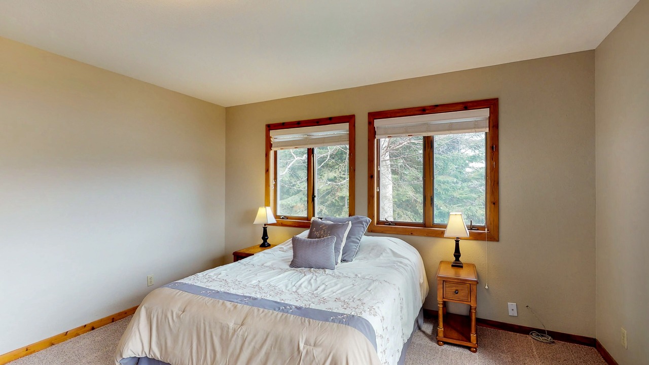 Photo of Bedroom in Laclede