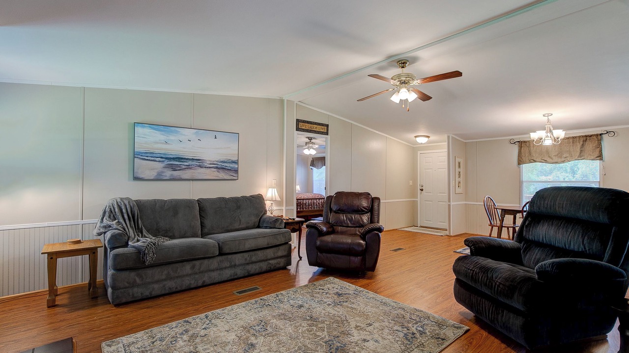 Photo of Livingroom in Ridgeway