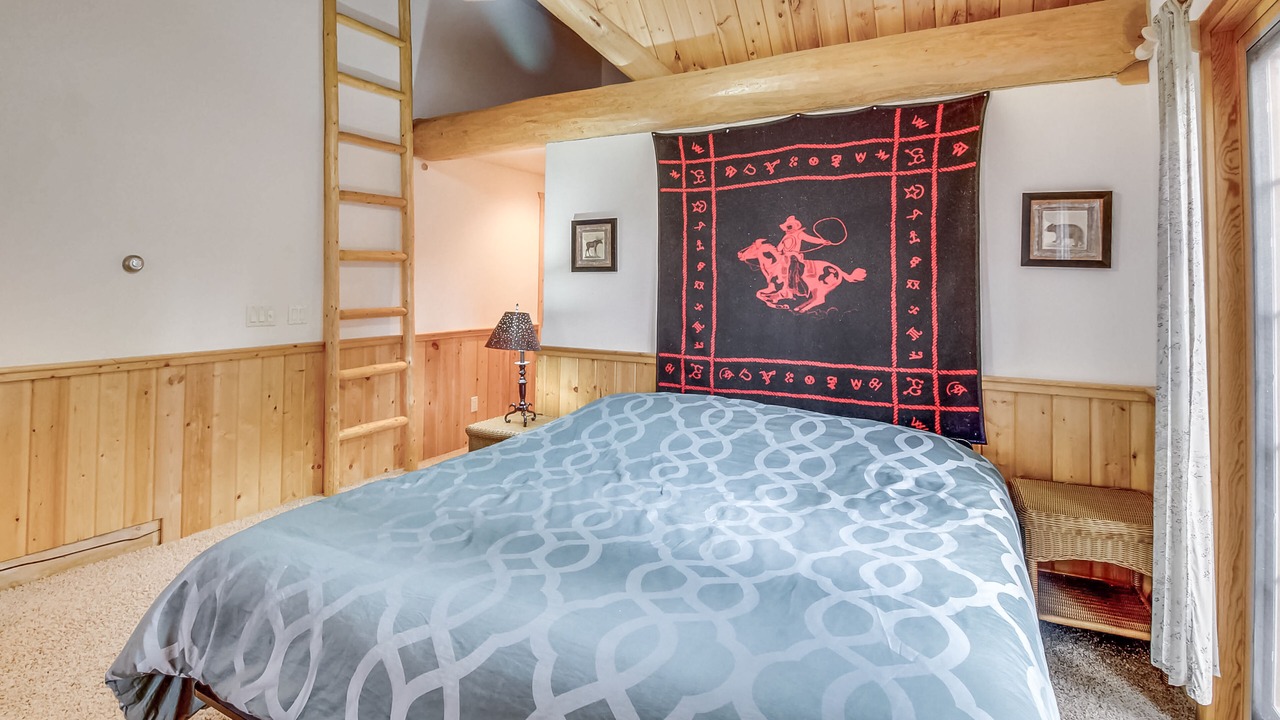 Photo of Bedroom in Sandpoint
