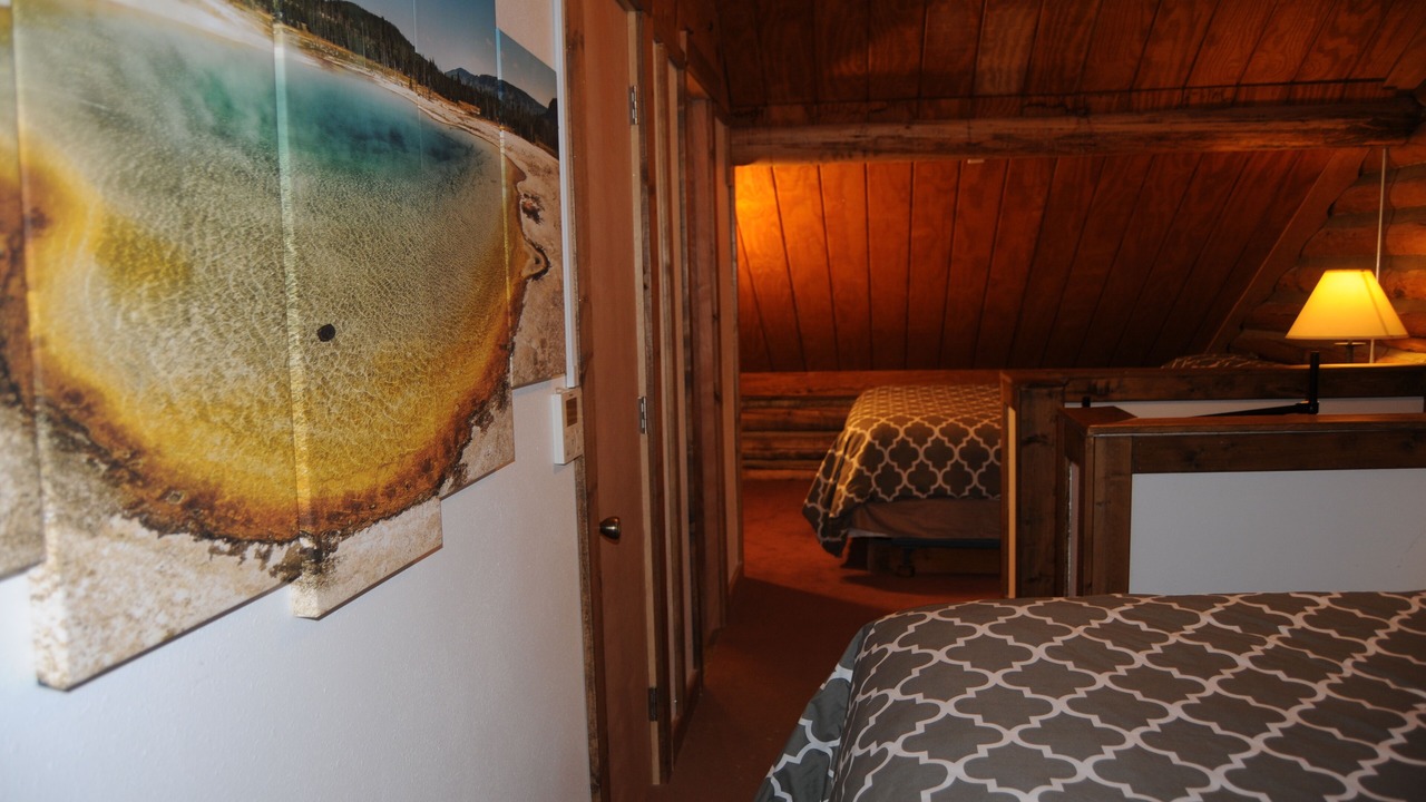 Photo of Bedroom in West Yellowstone