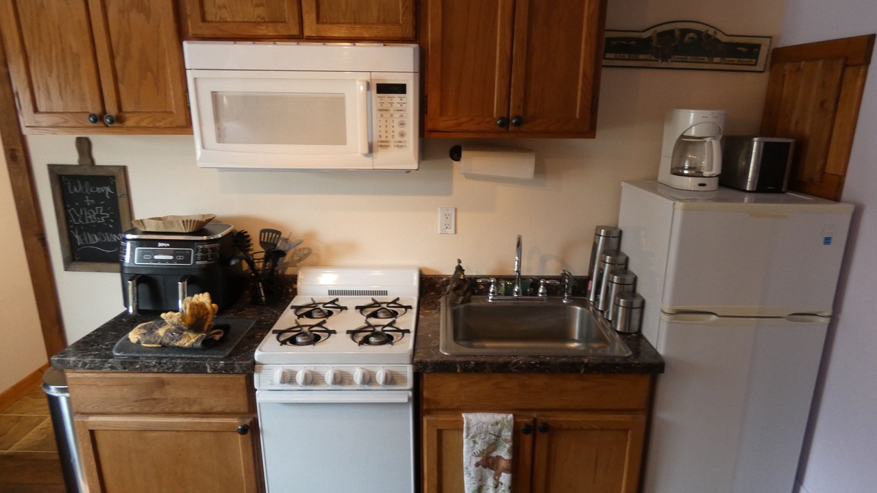 Photo of Kitchen in West Yellowstone