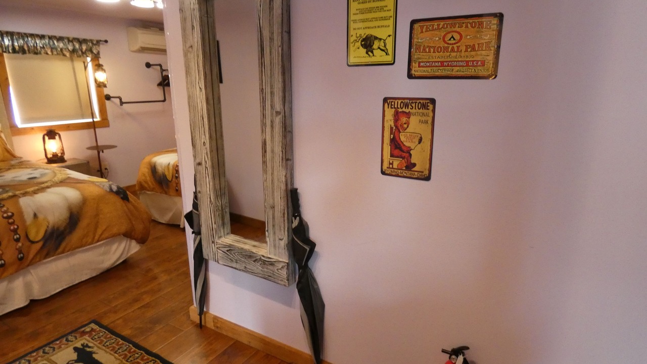 Photo of Bedroom in West Yellowstone