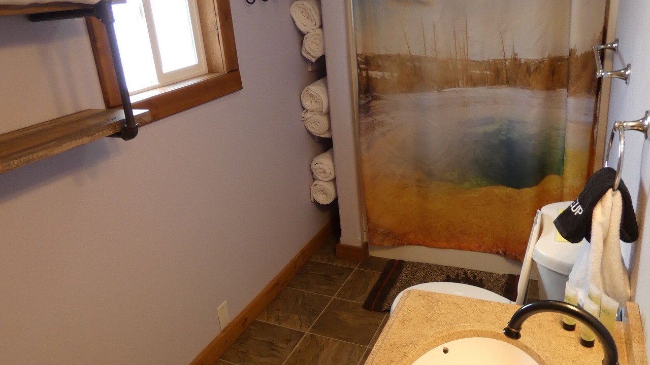 Photo of Bathroom in West Yellowstone