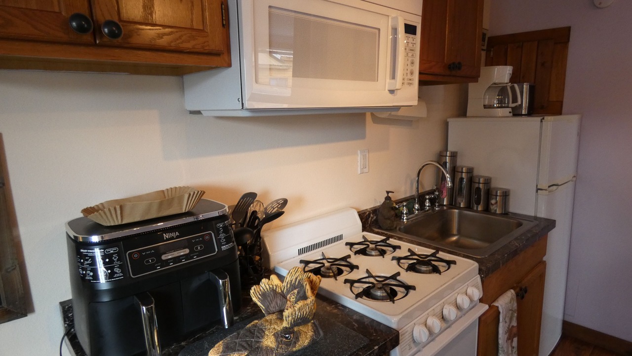 Photo of Kitchen in West Yellowstone