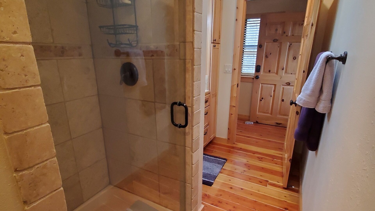 Photo of Bathroom in Loon Lake