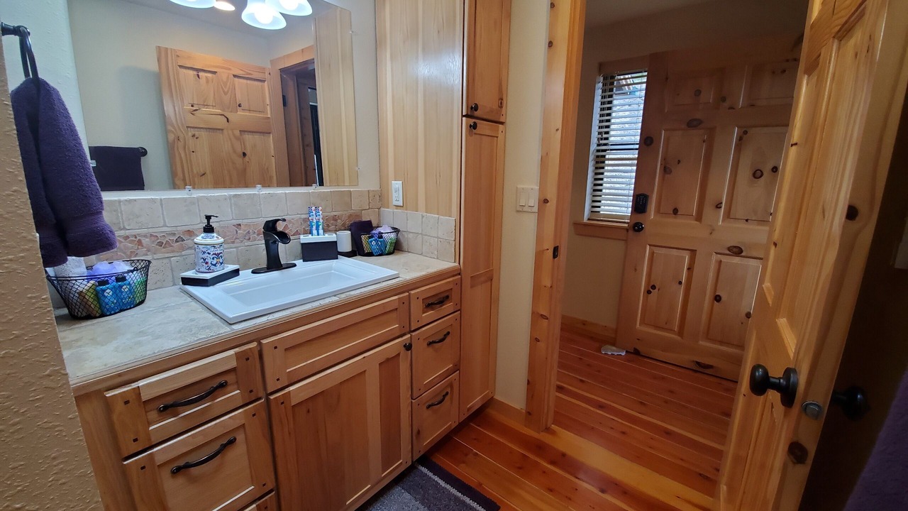 Photo of Bathroom in Loon Lake