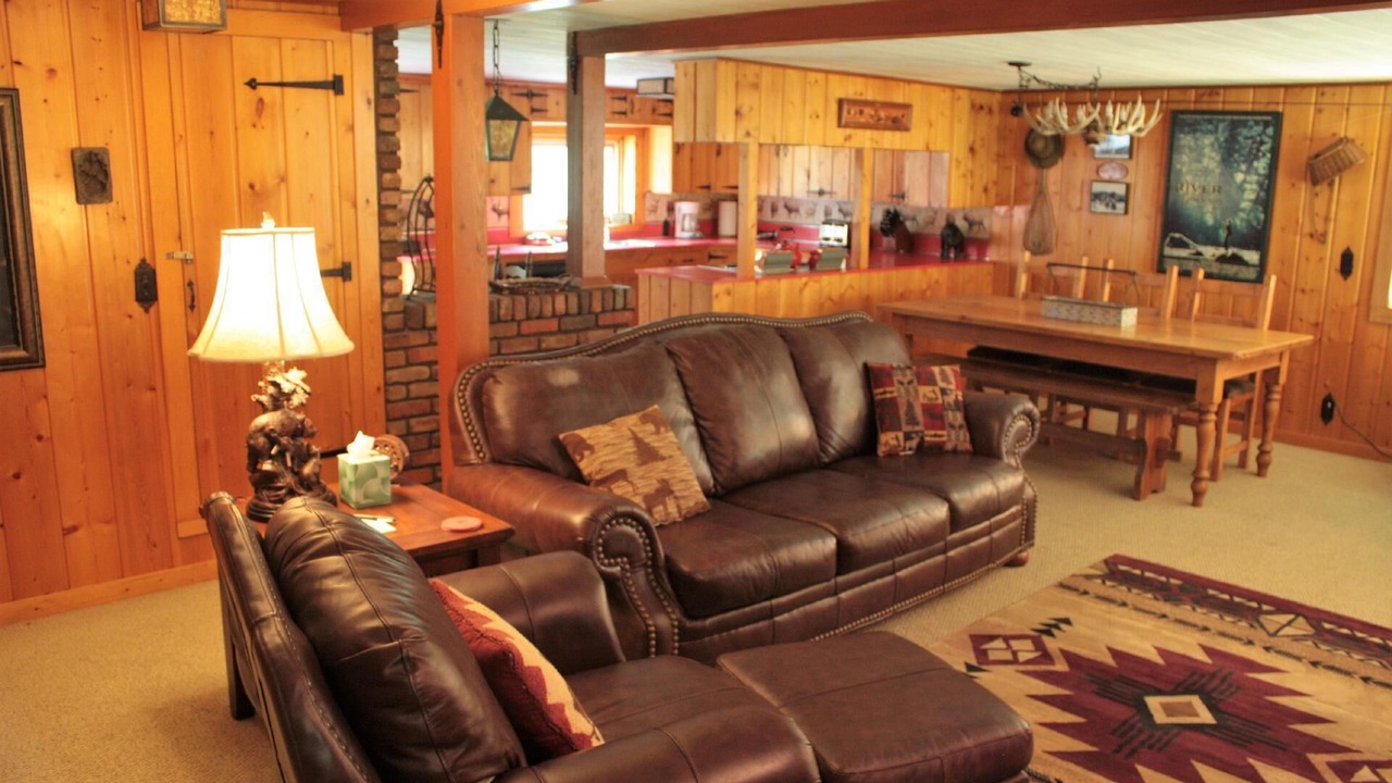 Photo of Livingroom in Gallatin Gateway