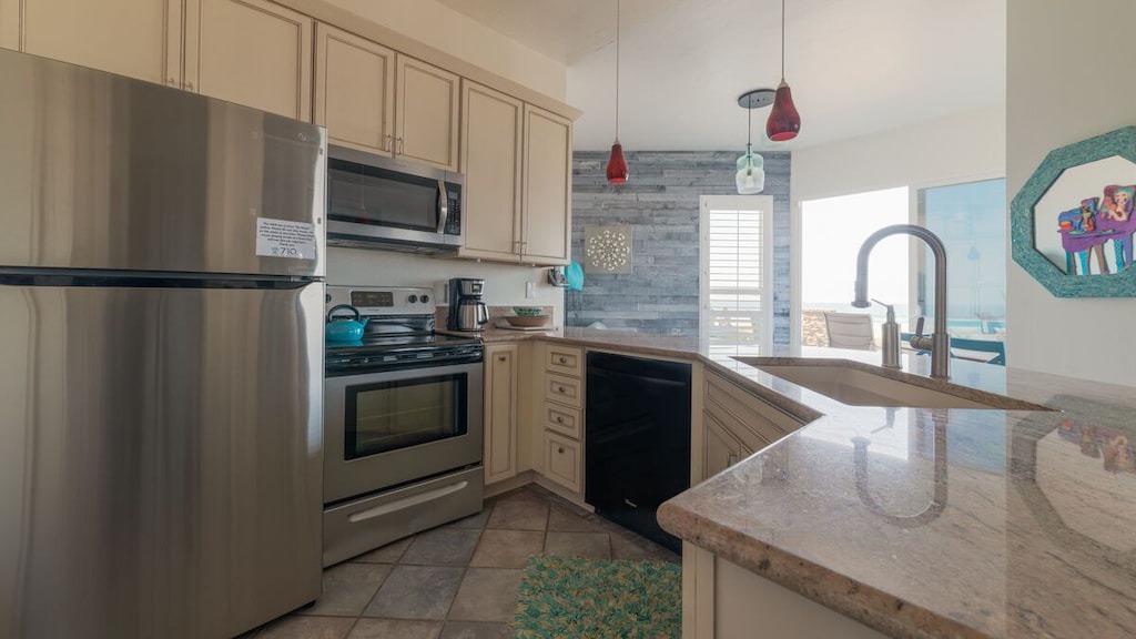 Photo of Kitchen in Mission Beach