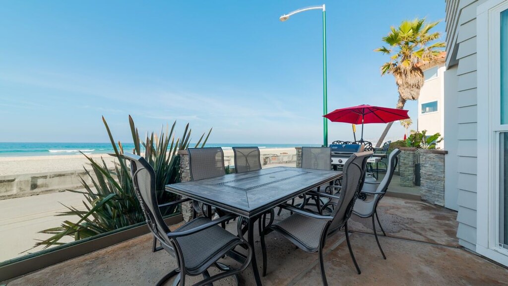 Photo of Patio Balcony in Mission Beach
