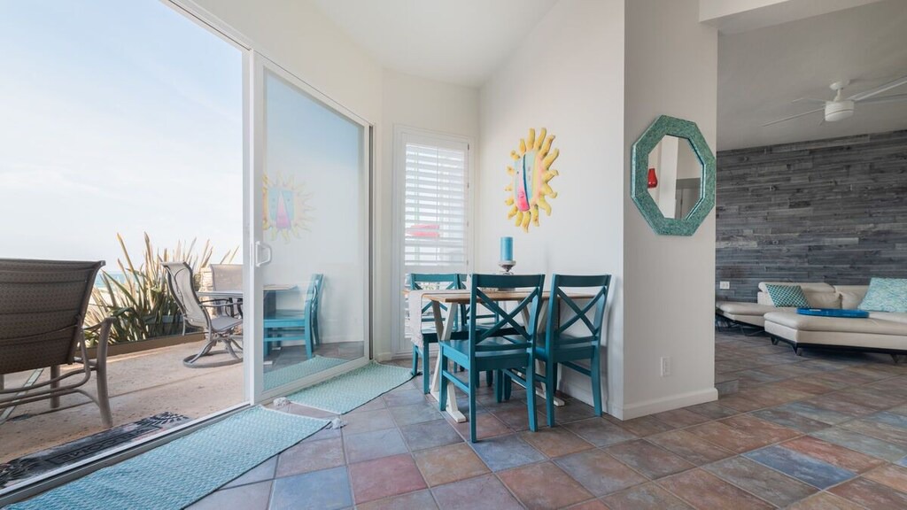 Photo of Livingroom in Mission Beach