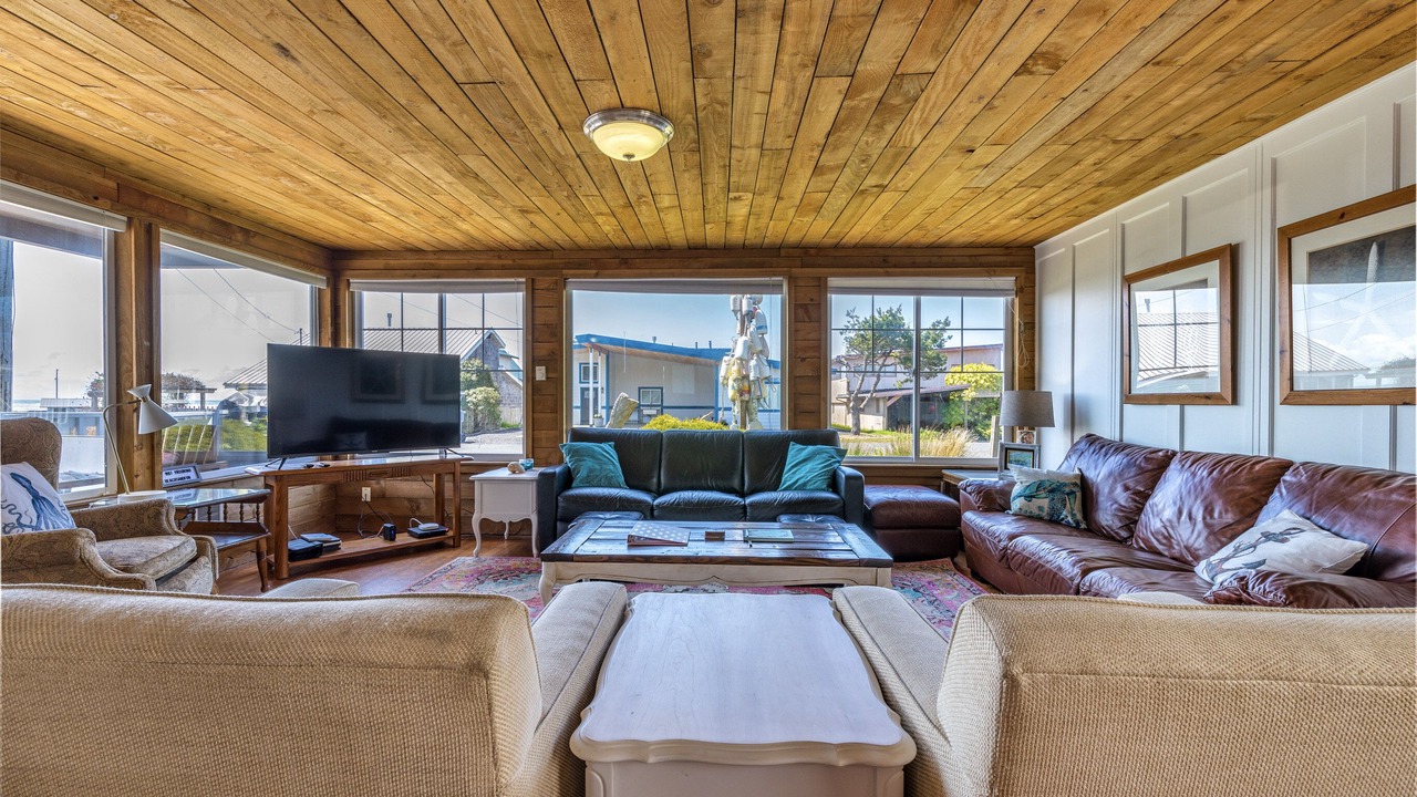 Photo of Livingroom in Pacific Beach