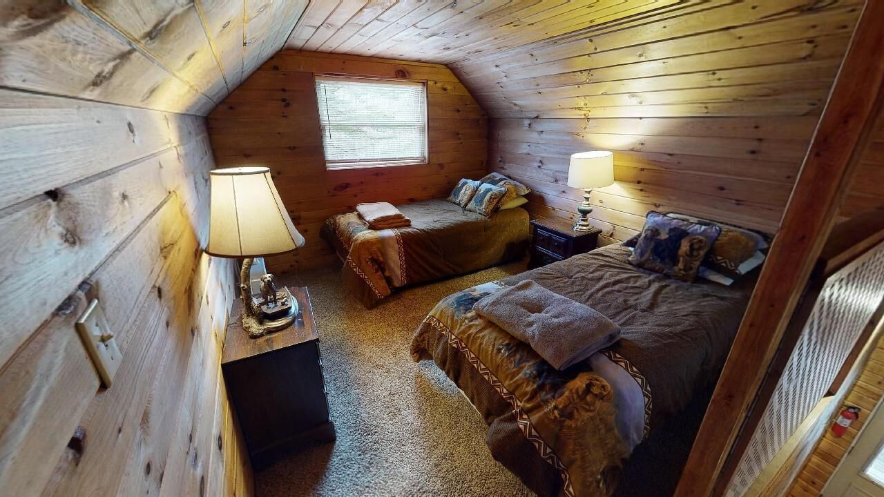 Photo of Bedroom in Nelsonville