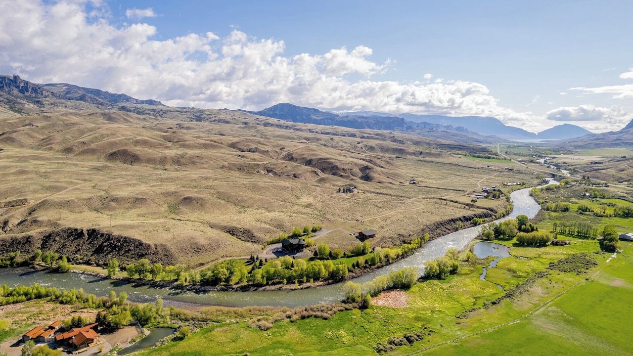 Photo of Outdoor in Wapiti